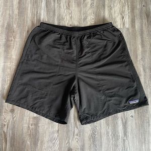 Patagonia - Medium Men’s Baggies Shorts - 7”